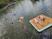 Ponton à deux étages de 28 pieds avec toboggan -Party Cove- Lake Austin 