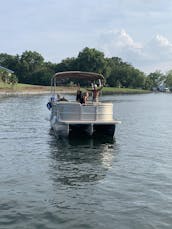 Lago Norman: Experimente a felicidade de Harris Tritoon na água!