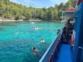 Private Boat Tours to Sutivan and shipwreck Kontesa 