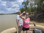 22' Pontoon in Lake Granbury, Texas