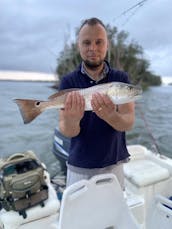 Charter de pesca costera con el Capitán Justin (Titusville/Mosquito Lagoon)