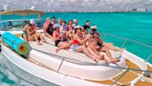 Explore el yate Paradise Sea Ray de 46 pies en Cancún para hasta 20 huéspedes