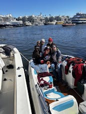 Cruising the bay in a bayliner E18