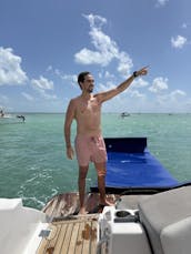 Relájese con estilo y alquile nuestro hermoso barco de 38 pies: ¡cree recuerdos inolvidables!