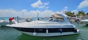 Yacht à moteur avec équipage à Cancún