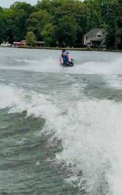Beat the Rush: reserve seu barco a motor de cobalto para a primavera e o verão hoje mesmo!
