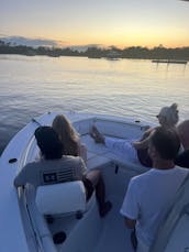 Sea Hunt 22.5ft center console