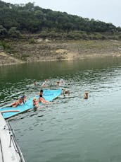 34ft SeaRay Sundancer Party Yacht for up to 18 Passengers with 18ft Lily Pad