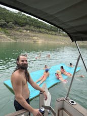 34ft SeaRay Sundancer Party Yacht for up to 18 Passengers with 18ft Lily Pad