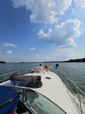 Beautiful Sea Ray 400 on Percy Priest Lake - Nashville TN