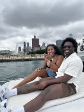 Chicago Luxury Boat Rental 