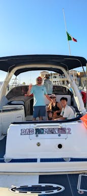 Alquiler de yate a motor S.R.Sundancer de 32 pies en Cabo San Lucas, Baja California Sur