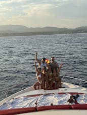 バレアレス諸島のエイビッサにあるGEMINIS アストンドーダパワーメガヨットレンタル