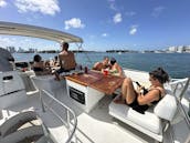 ¡Sube a bordo y disfruta de nuestro Azimut 50'! 📌