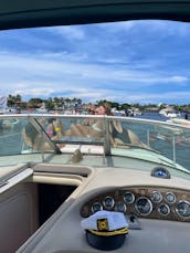 Sea Ray Amberjack 32ft Yacht Charter in Fort Lauderdale