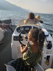 Pontoon Rental Kale Lake, Woods Lake and or Okanagan Lake