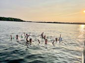 27’ Luxury Premier Pontoon for Rent on Lake Minnetonka, Wayzata