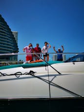 Sunseeker 62 Predator Luxury Yacht in Cancún, 4 hours min rental