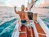32’ Sailboat in Waikiki!!