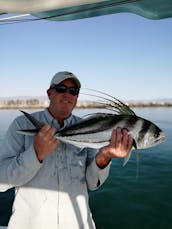 Viaje de pesca en el yate Everglades 223 Sportsfishermans en Los Barriles, México