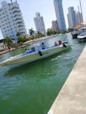 Rent a 30 ft. boat for 10 people in Baru, Cholon Cartagena 