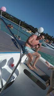 ¡Especialista en despedidas de soltero y cumpleaños en catamarán en Punta Cana!