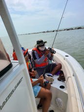 2017 Sea Hunt 235 FUN IN THE SUN IN GALVESTON,TX