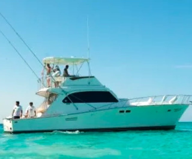 Cancún Sport Fishing Charter Yacht