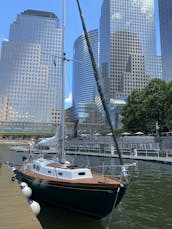 Hinckley Pilot 35 Classic Sailboat in the Heart of NYC.