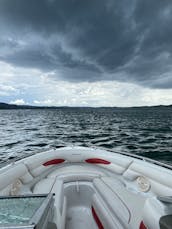Crownline de 20 pies con juguetes y un increíble estéreo. ¡¡¡Diviértete en el lago!!!