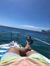 Private 33ft Sea Ray Cruise in Cabo San Lucas