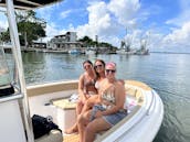 Private Cruises around Charleston for up to 7 guests!