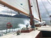Sailing Classic Charter On 67ft