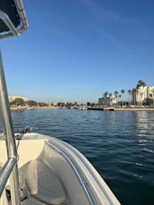 23 pieds. Bateau de pêche Center Console Mako 234 à louer à Sarasota