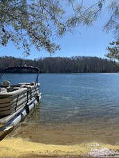 Lake Keowee Tritoon con 175 CV