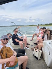 24ft Bentley Pontoon with lily pad, tubes, and a diving board!