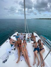 Luxury Lagoon Catamaran 40’ . Visit el Cielo Cozumel