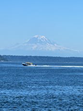 67' Luxurious Italian Yacht Private Reserve in Seattle / Puget Sound / San Juan Islands