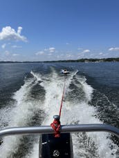 2023 Sun Tracker Pontoon w/ski tow bar on Lake Wylie