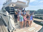 2019 45' Sea Ray Motor Yacht Charter for 12 People in New York