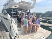 2019 45' Sea Ray Motor Yacht Charter for 12 People in New York