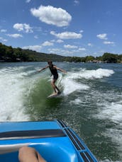 2023 Malibu Surf 13 ppl - $190/hr Lake Austin