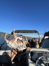 Flottage, festin et barbecue : ponton de fête de luxe au cœur de Vancouver 