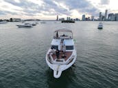 Location de yacht de 50 pieds avec photos et vidéos de drones gratuites ! Renseignez-vous sur les promotions et les remises ! 