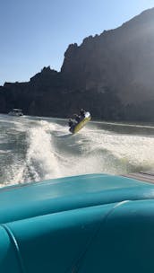 2019 F22 Wakesurf Boat! Fun in the sun! 