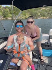 Scarab 215ID 2019 en el lago Possum Kingdom