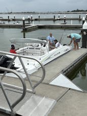 Naviguez avec style : pour un plaisir aquatique ultime ! | Bateau Tahoe Deck de 21 pieds