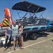 Alquiler de barcos #1 en Folsom Lake: ¡Pontón de 18 pies listo para reservar!