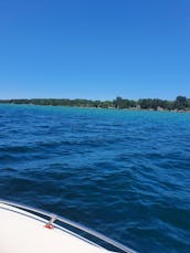 Best bang for your buck!! Older but well taken care of Sea Ray on Torch Lake