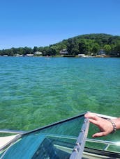 Best bang for your buck!! Older but well taken care of Sea Ray on Torch Lake